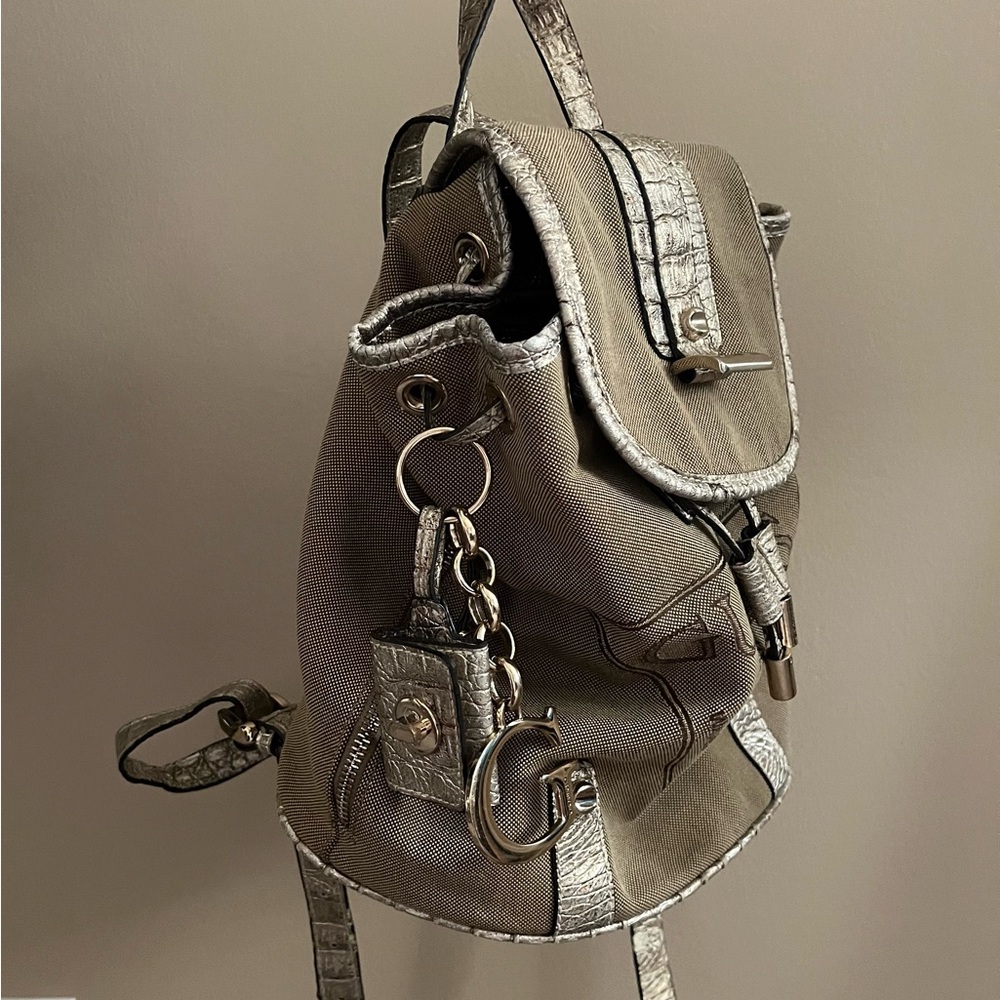 Guess Bucket Handbag Gold Metallic Backpack Keychain Accessories